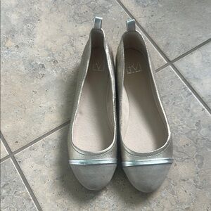 Pelle Moda Silver Flats with Cap Toe Detail